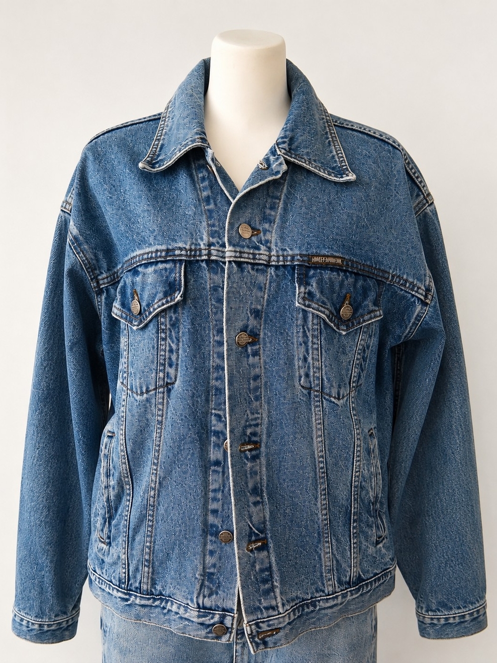 Title:
Harley-Davidson American Legend Denim Jacket Made in Canada M